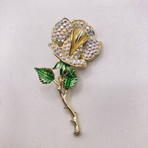 Glamorous Vintage Weiss White Orchid Brooch with Green Leaves & Yellow Center